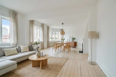 3 værelses lejlighed på 96 m² beliggende på hjørnet af Bispensgade med store vinduespartier, der giver en masse lys - Bispensgade, Aalborg - 4