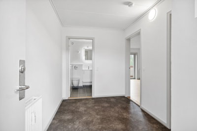 Rummelig 2-værelses med egen altan - Odinsgade, Vejle - 1