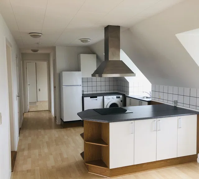 apartment Nyistandsat taglejlighed på 114 kvm på 2. sal
