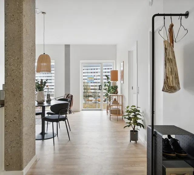 apartment Rummelig 2-værelses bolig med stor altan