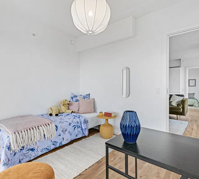 apartment Lys 2-værelses bolig med to altaner på 17. etage