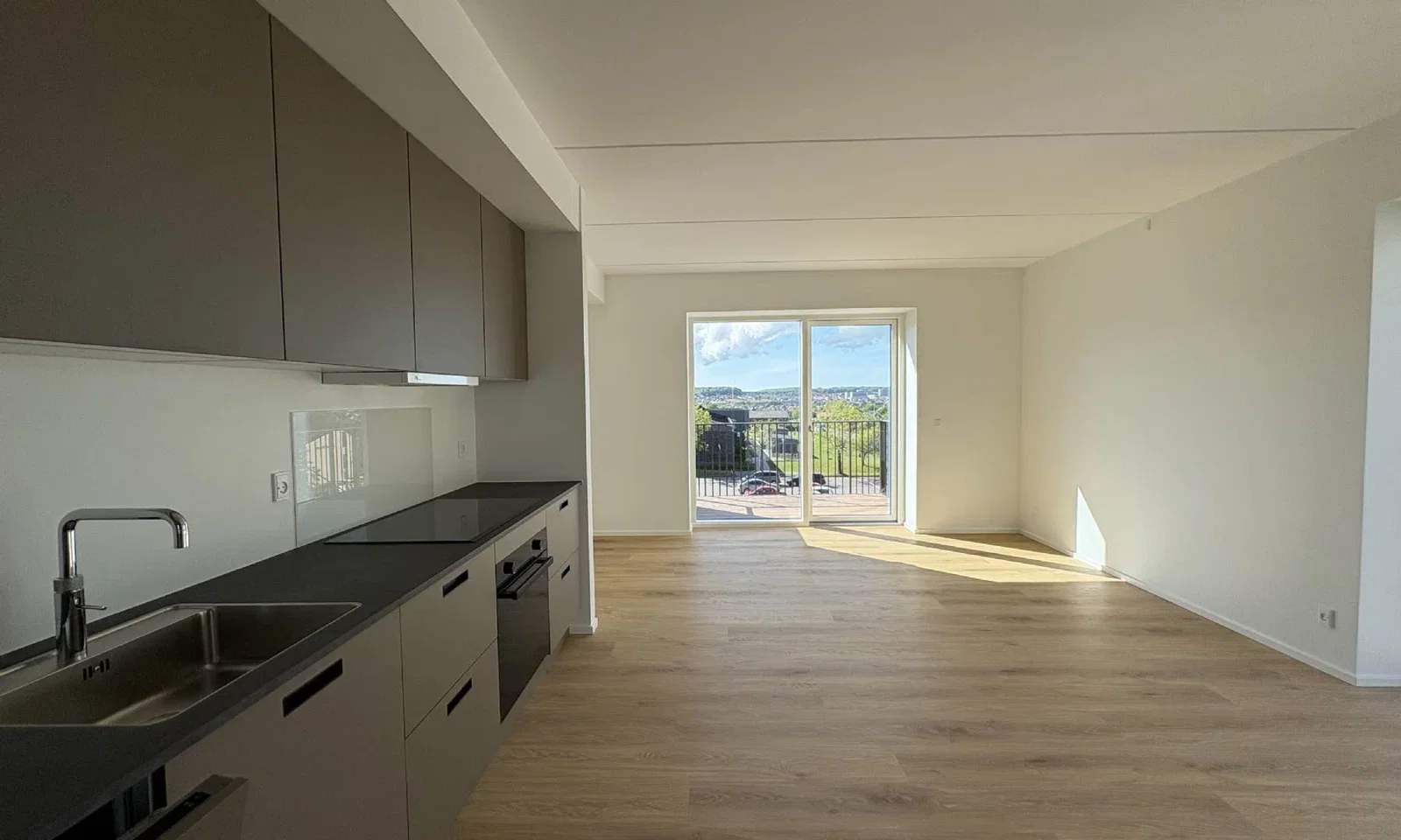 apartment Lækker 3-værelses med vestvendt altan