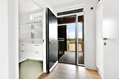 2-room apartment with balcony, elevator, and fjord nearby - Næsbyvej, Kolding - 4