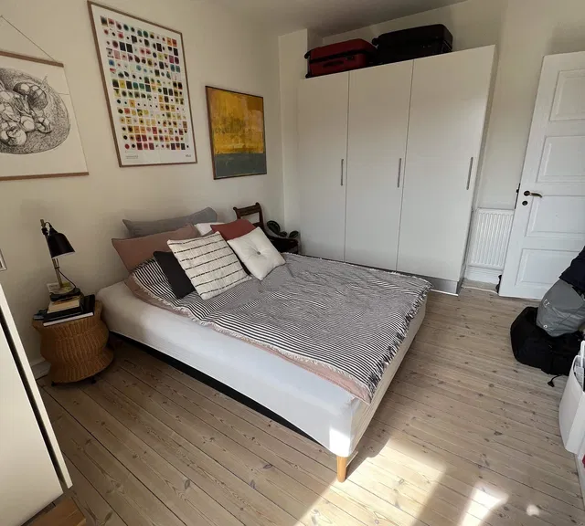 apartment Bright 87 m² apartment with balcony and great location