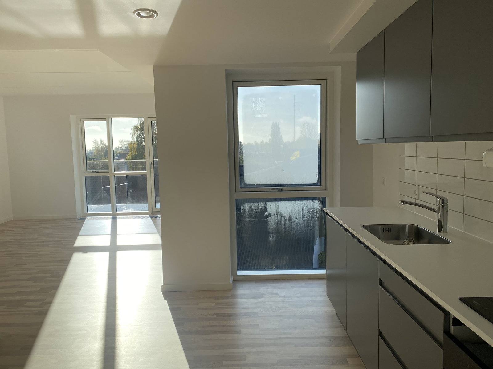 apartment Lys 3-værelses lejlighed med stor altan i Risskov