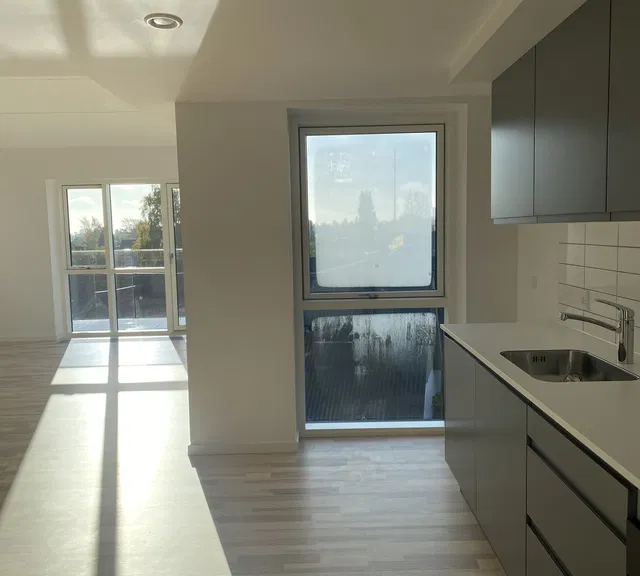 apartment Lys 3-værelses lejlighed med stor altan i Risskov