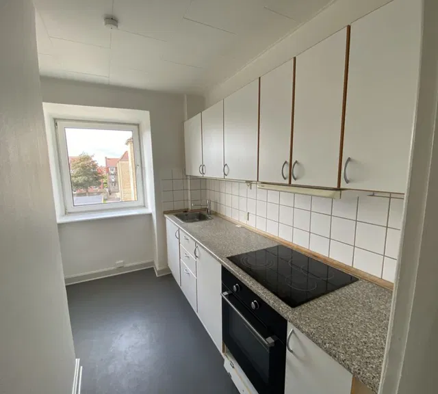 apartment Praktisk og billig 3-værelses lejlighed