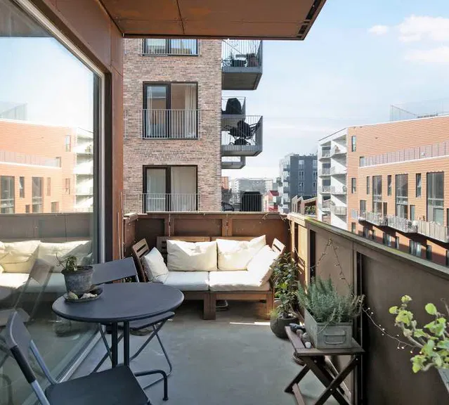 apartment Lys 3-værelses bolig med stor altan nær havnefronten