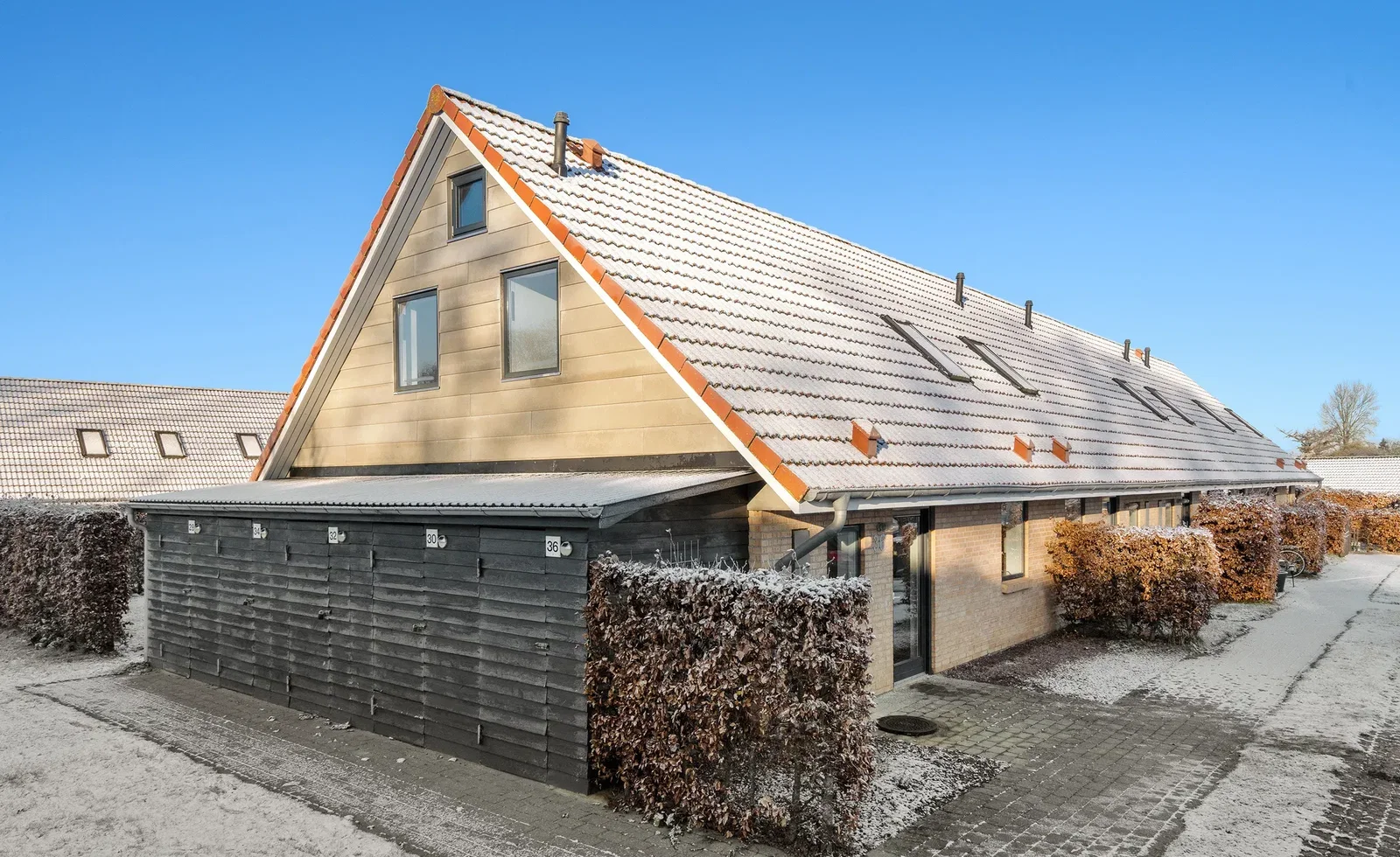 townhouse Moderne 4-værelses rækkehus på 108 m² i Mørkøv