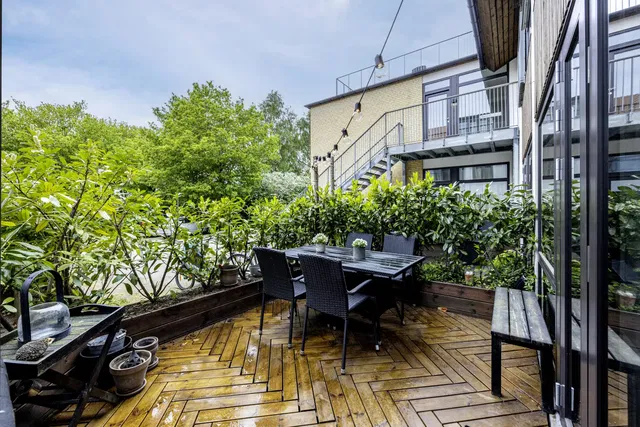 townhouse Luksuriøs stuelejlighed med solrig terrasse