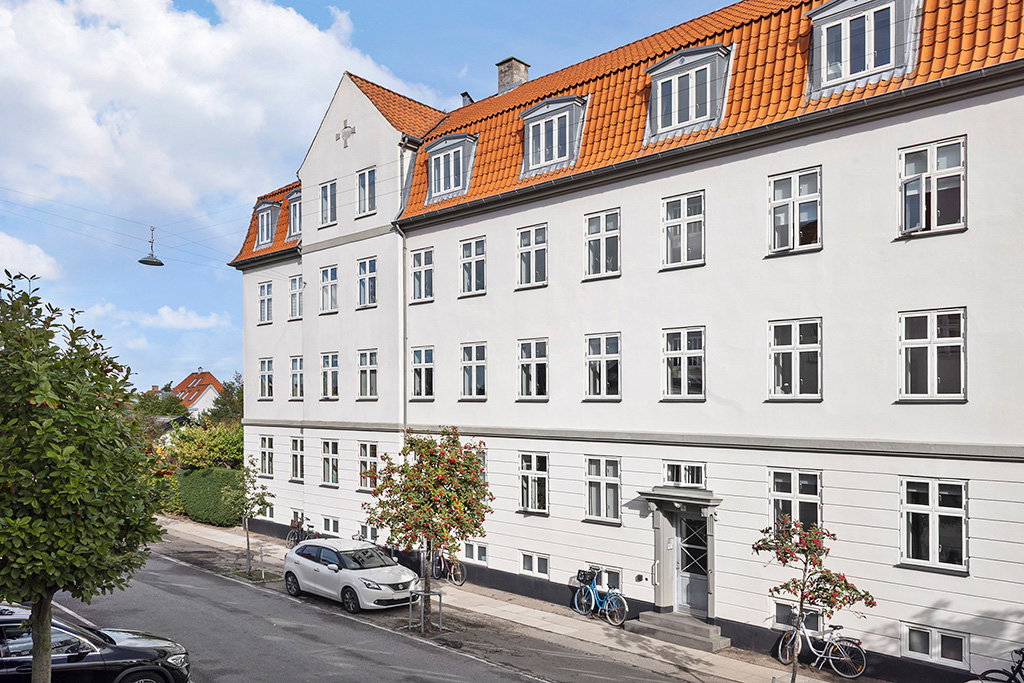 apartment Lys 3-værelses bolig med charme og parkering på Amager