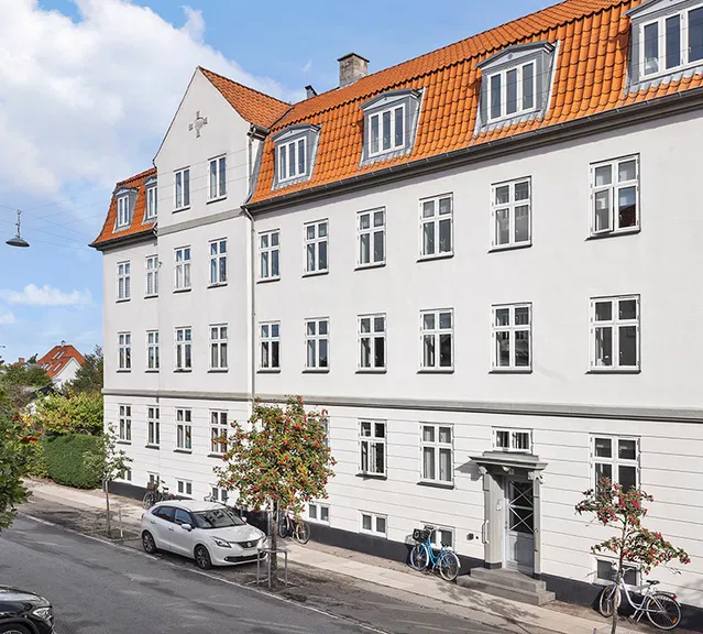 apartment Lys 3-værelses bolig med charme og parkering på Amager
