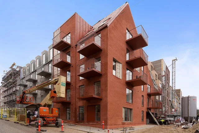 apartment Stor 4-værelses bolig med to altaner og to badeværelser