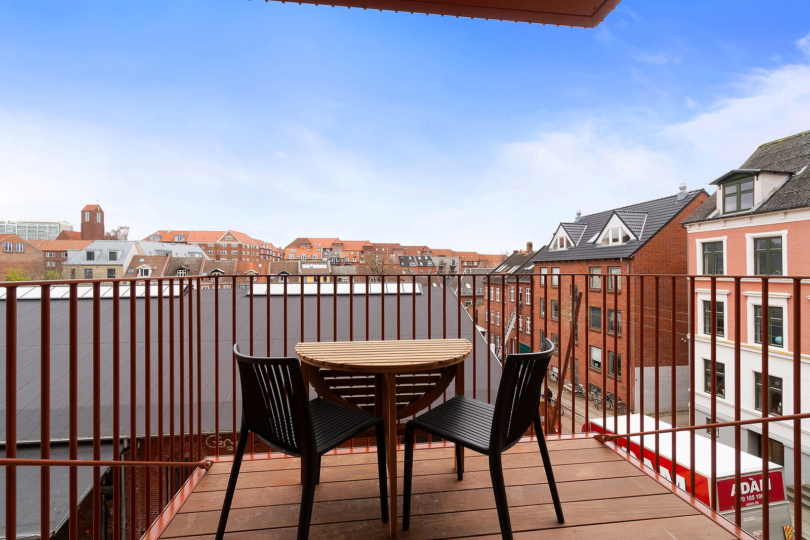 Visual presentation of the listing