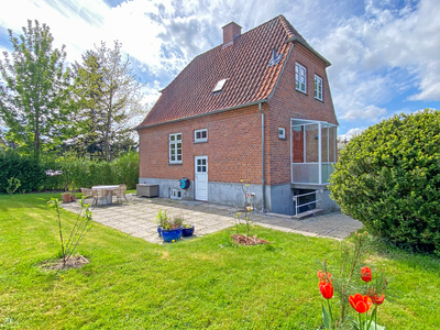 Velholdt murermestervilla med stor have i Søborg - Daltoftevej, Søborg - 1