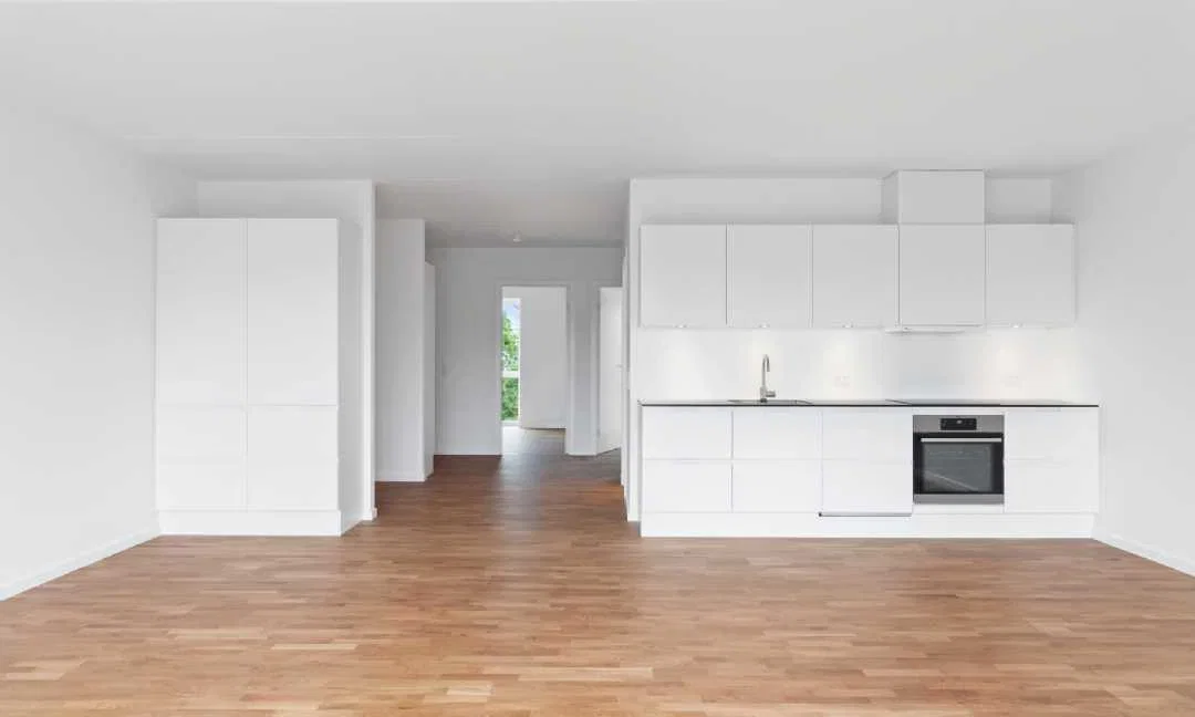apartment Rummelig og lys 4-værelses lejlighed med altan i et moderne byggeri i Søborg