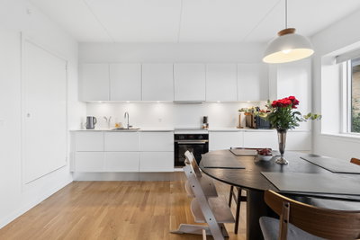 Lys 2-værelses bolig med terrasse nær stationen - Hummeltoftevej, Virum - 2