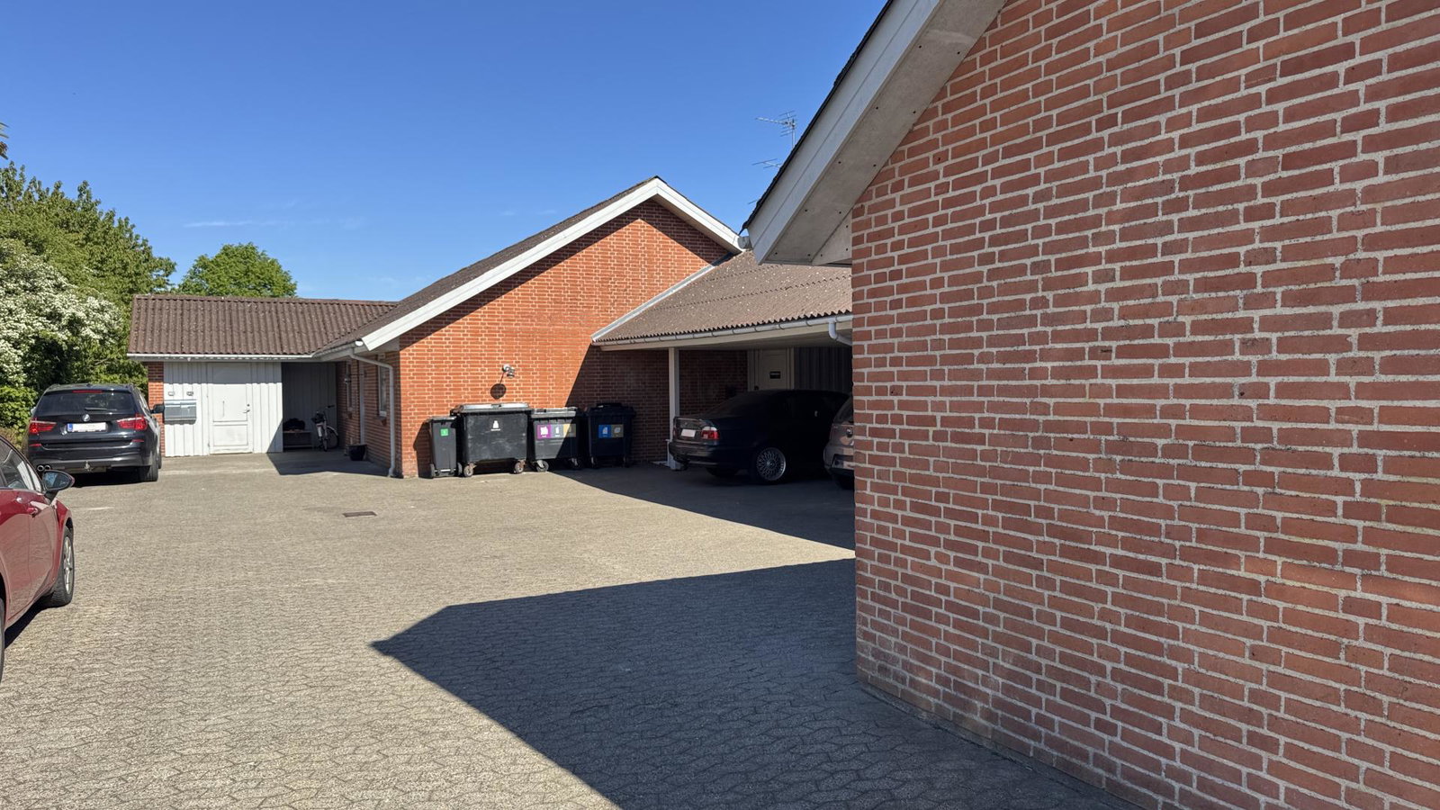 townhouse Family home
