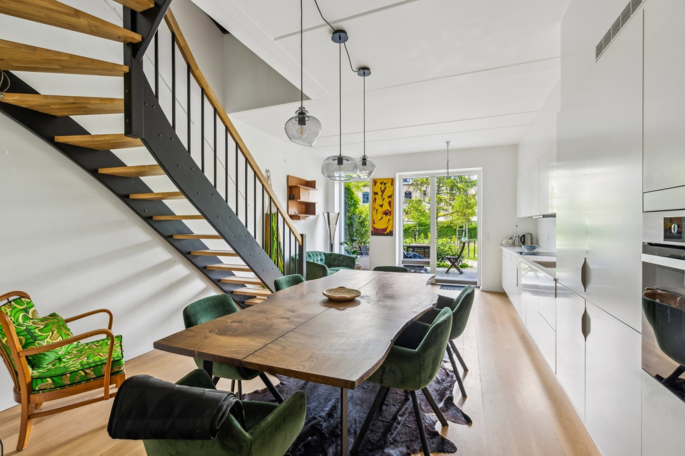 Visual presentation of the listing