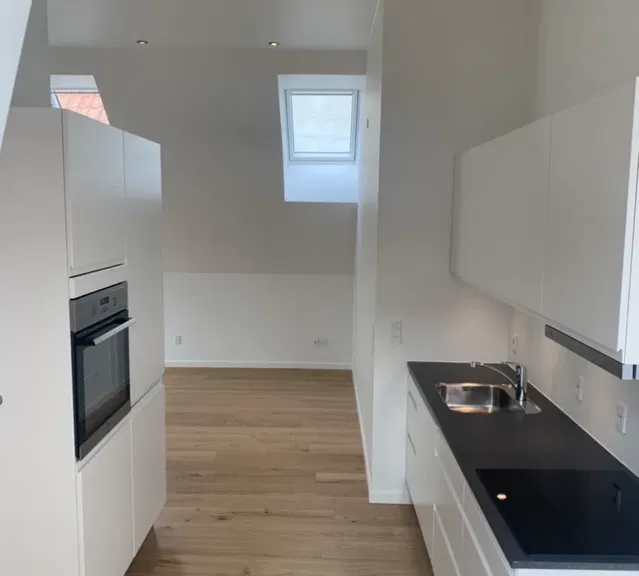 apartment Istandsat 2-værelses lejlighed med stor udsigtsaltan!