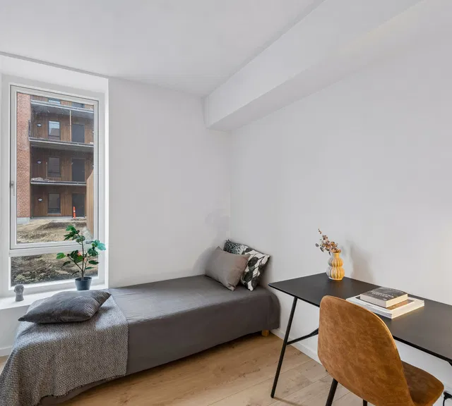 apartment Lys 3-værelses lejlighed på 3. sal med altan