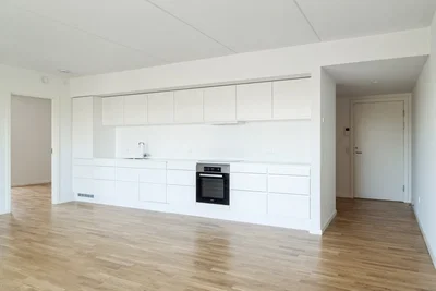 Moderne 4-værelses bolig tæt på vand og by - Troldmands Allé, Solrød Strand - 1