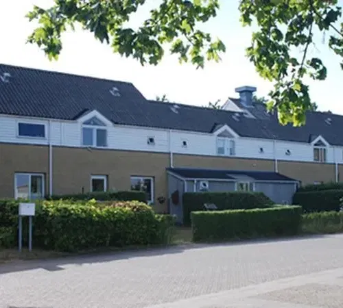 apartment 2-værelses lejlighed med egen stue