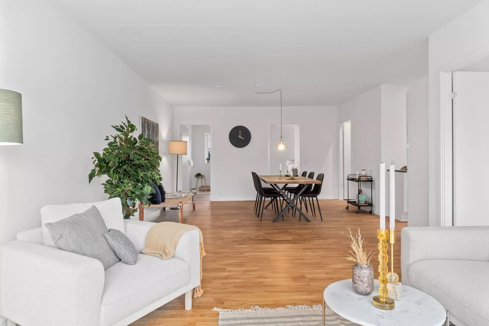 Visual presentation of the listing