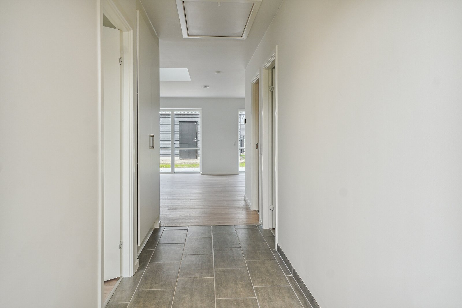 townhouse 3-Room Terraced House with Terrace