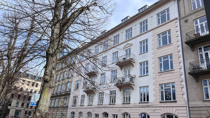 Rummelig lejlighed i ambassadekvarteret - Olof Palmes Gade, København Ø - 0