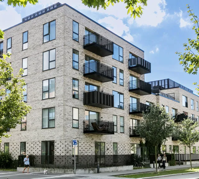 apartment Central bolig med byliv og grønne omgivelser