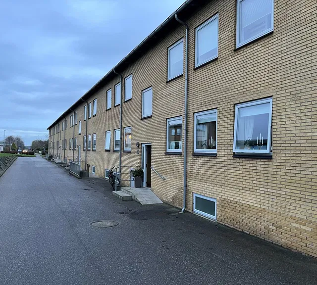 apartment Rummelig 3. Værelses lejlighed i Snejbjerg