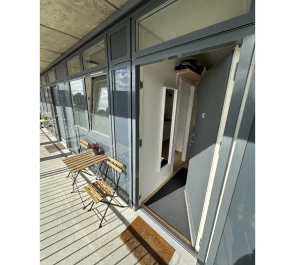 apartment 2-værelses lejlighed med altan på Benediktsgade