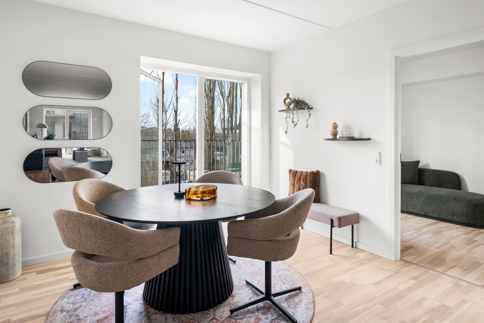 Visual presentation of the listing