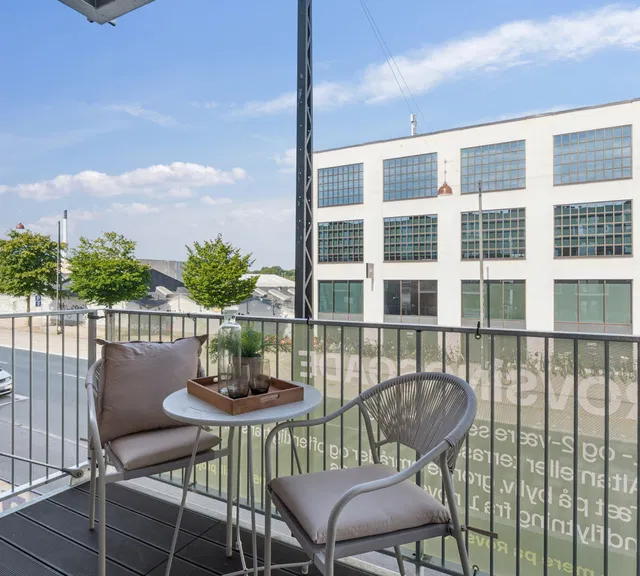 apartment Lys og rummelig lejlighed med altan nær Nørrebro