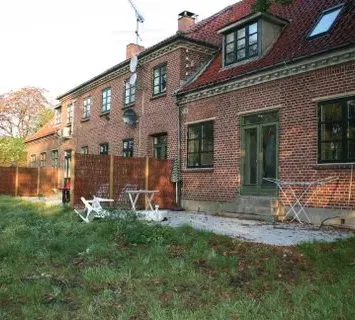 apartment 3-værelses lejlighed i tidligere skolebygning