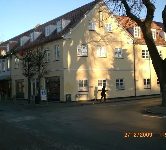 apartment Lys og charmerende 4-værelses lejlighed i centrum