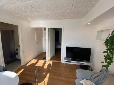 Lys 2-værelses på 49 m2 med stor gårdhave, beliggende tæt på volden i mindre ejendom med kun to lejemål. - Nørre Voldgade, Fredericia - 1
