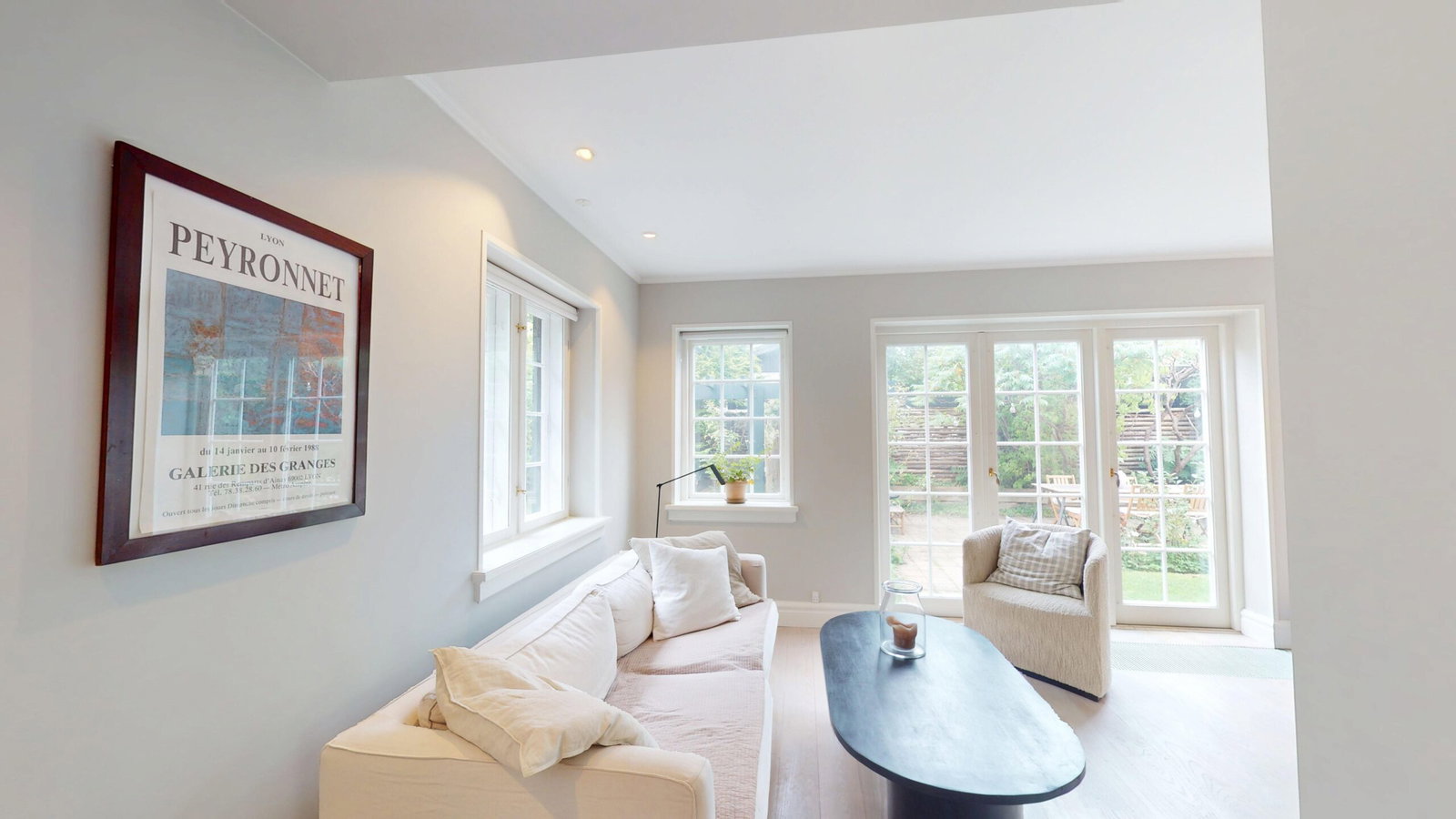 Visual presentation of the listing