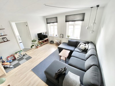 Stor og lys 4-værelses lejlighed med god planløsning! - Østerbro, Aalborg - 1