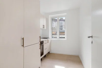 Lys og velindrettet 2-værelses på 50 m2 med moderne køkken og stilrent bad - Kalkbrænderivej, Horsens - 3