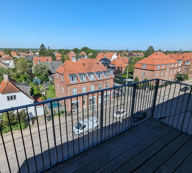 apartment Lys lejlighed med fælles have i Vanløse