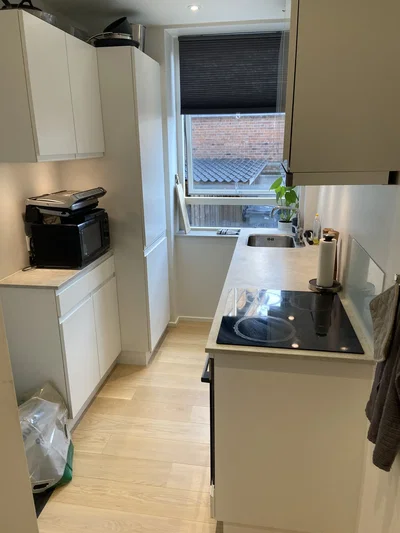 Lys og nyrenoveret toværelseslejlighed i Vestbyen - Ryesgade, Aalborg - 3