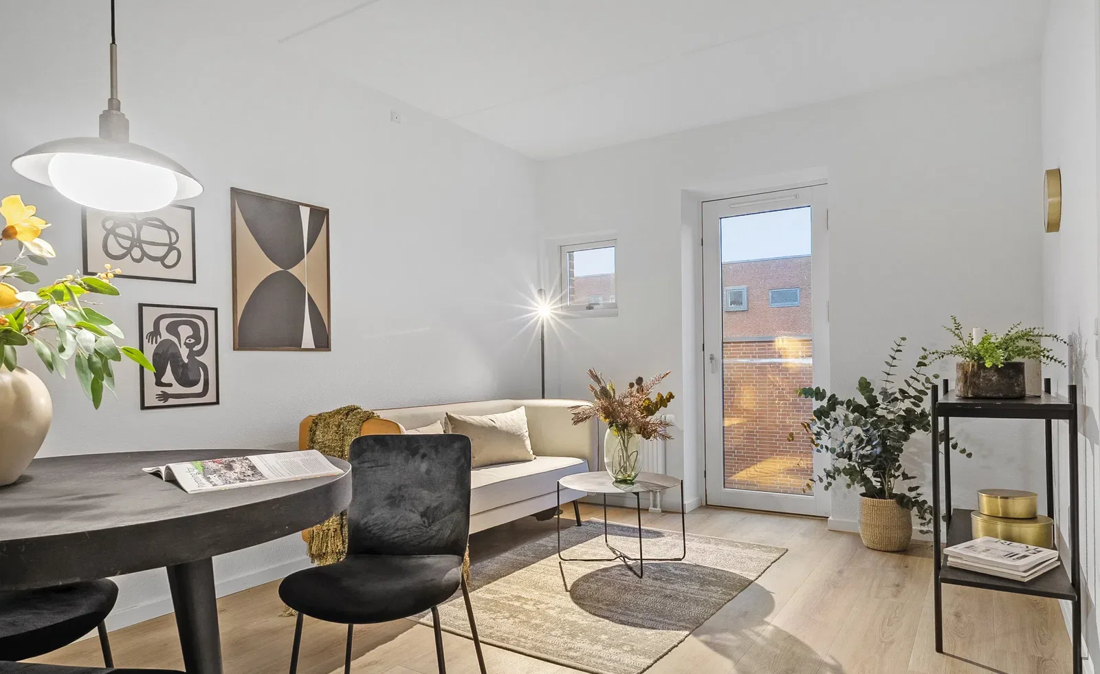 Visual presentation of the listing