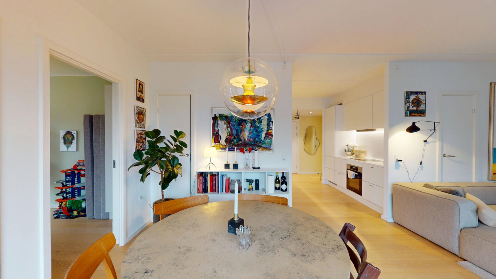 Visual presentation of the listing