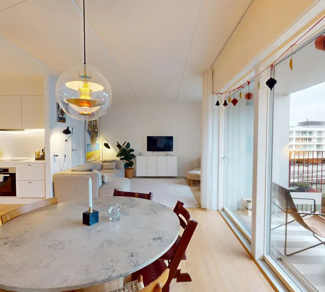 apartment Rummelig lejlighed på 125 m² med havneudsigt