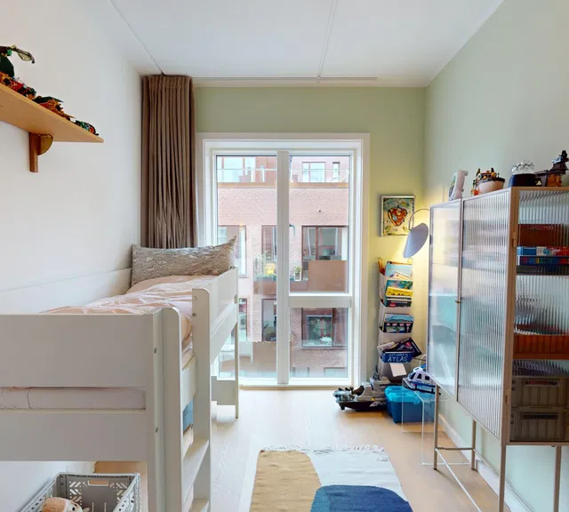 apartment Rummelig lejlighed på 125 m² med havneudsigt