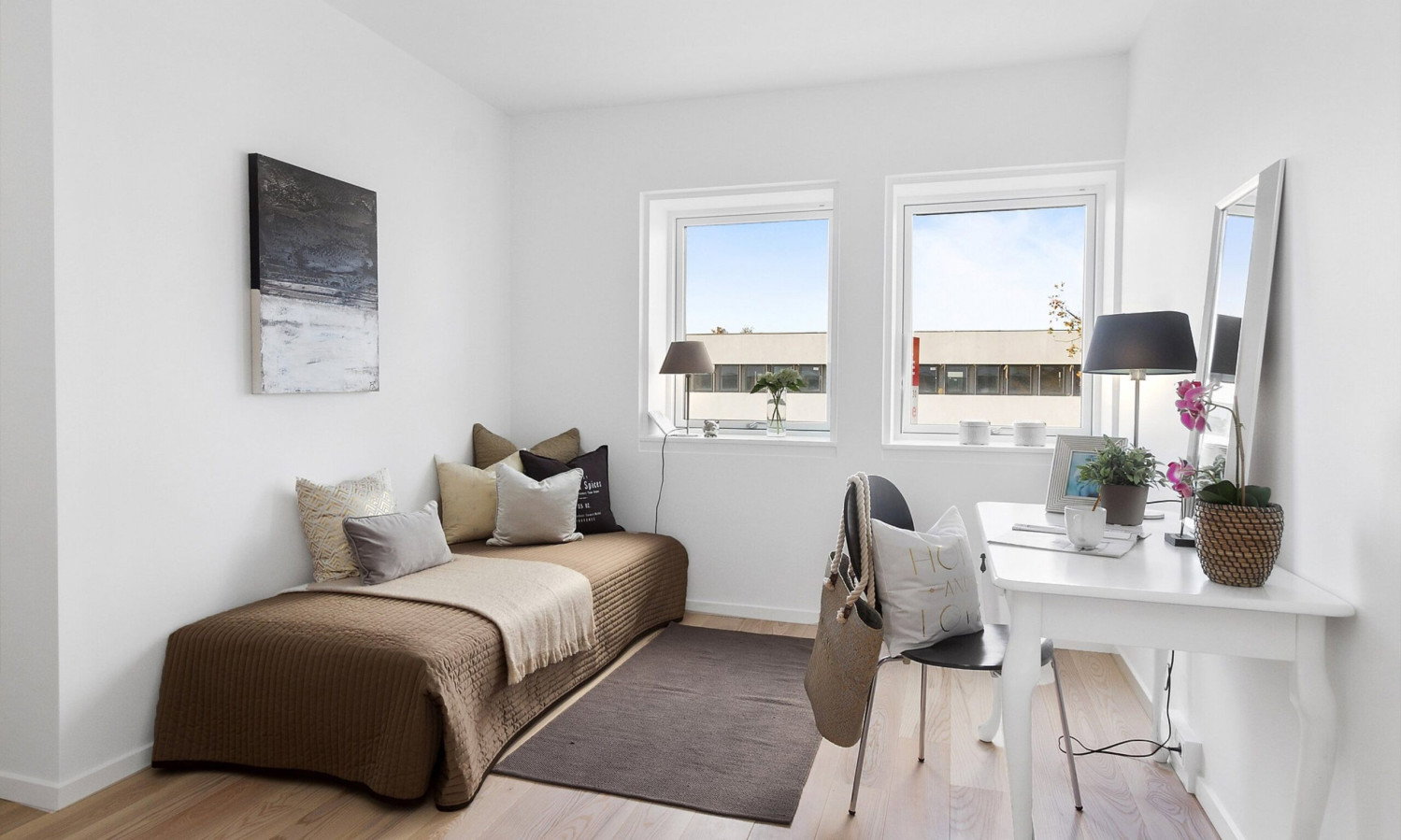 Visual presentation of the listing