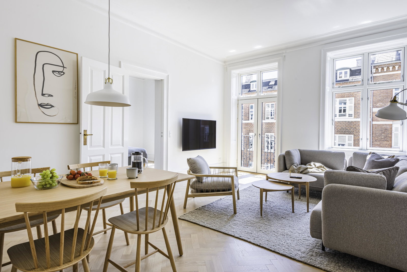 Visual presentation of the listing