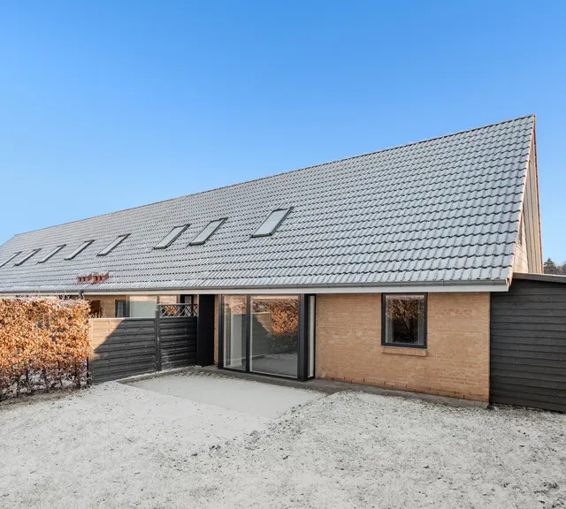townhouse Moderne rækkehus på 110 m² med egen have i Mørkøv